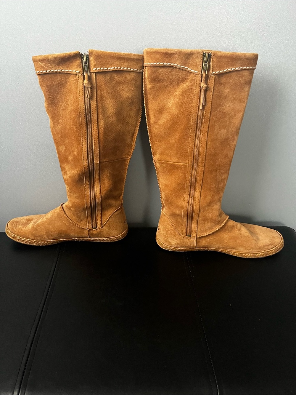 UGG Mammoth Moccasin Suede Leather Tall Fringed Boots Size 8.5 - Picture 3 of 8